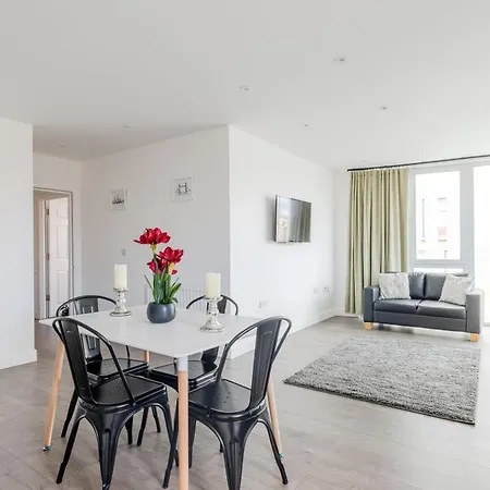 Vertigo Boutique Sleeps 4 London Kingston upon Thames  Exterior photo
