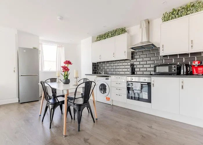 Vertigo Boutique Sleeps 4 London