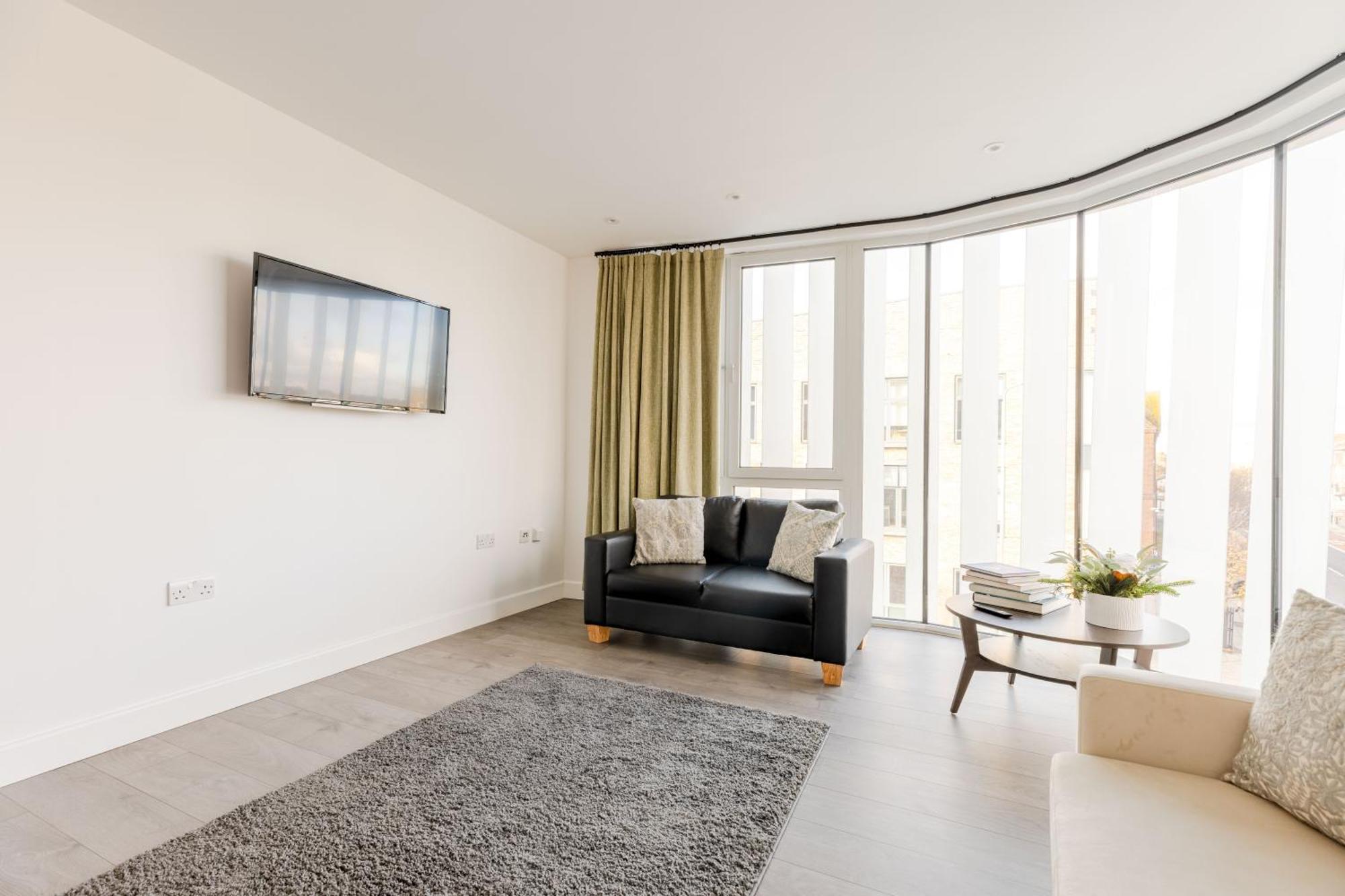 Vertigo Boutique Sleeps 4 London Apartment Kingston upon Thames (Greater London)