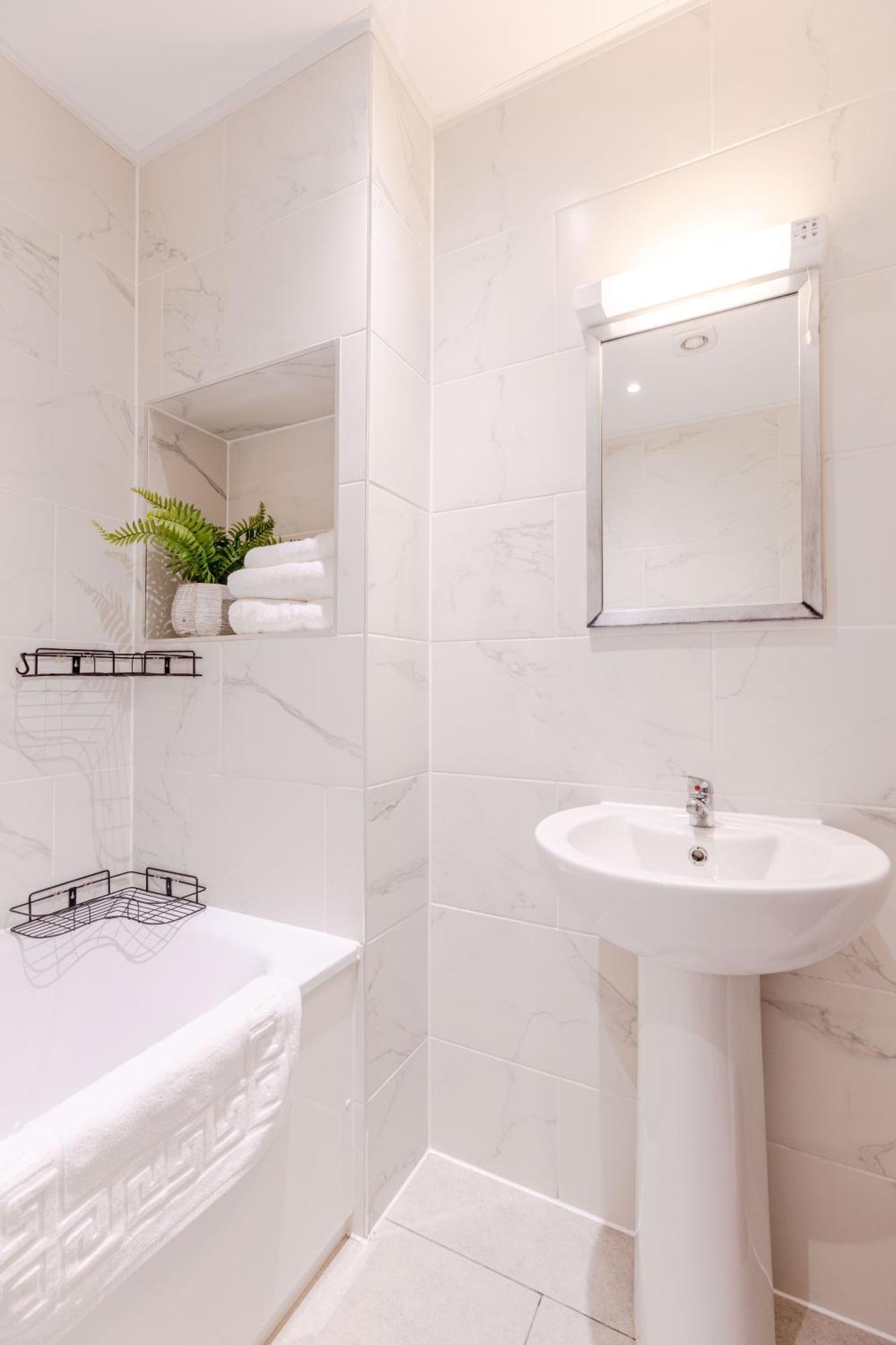 Apartment Vertigo Boutique Sleeps 4 London Kingston upon Thames (Greater London)