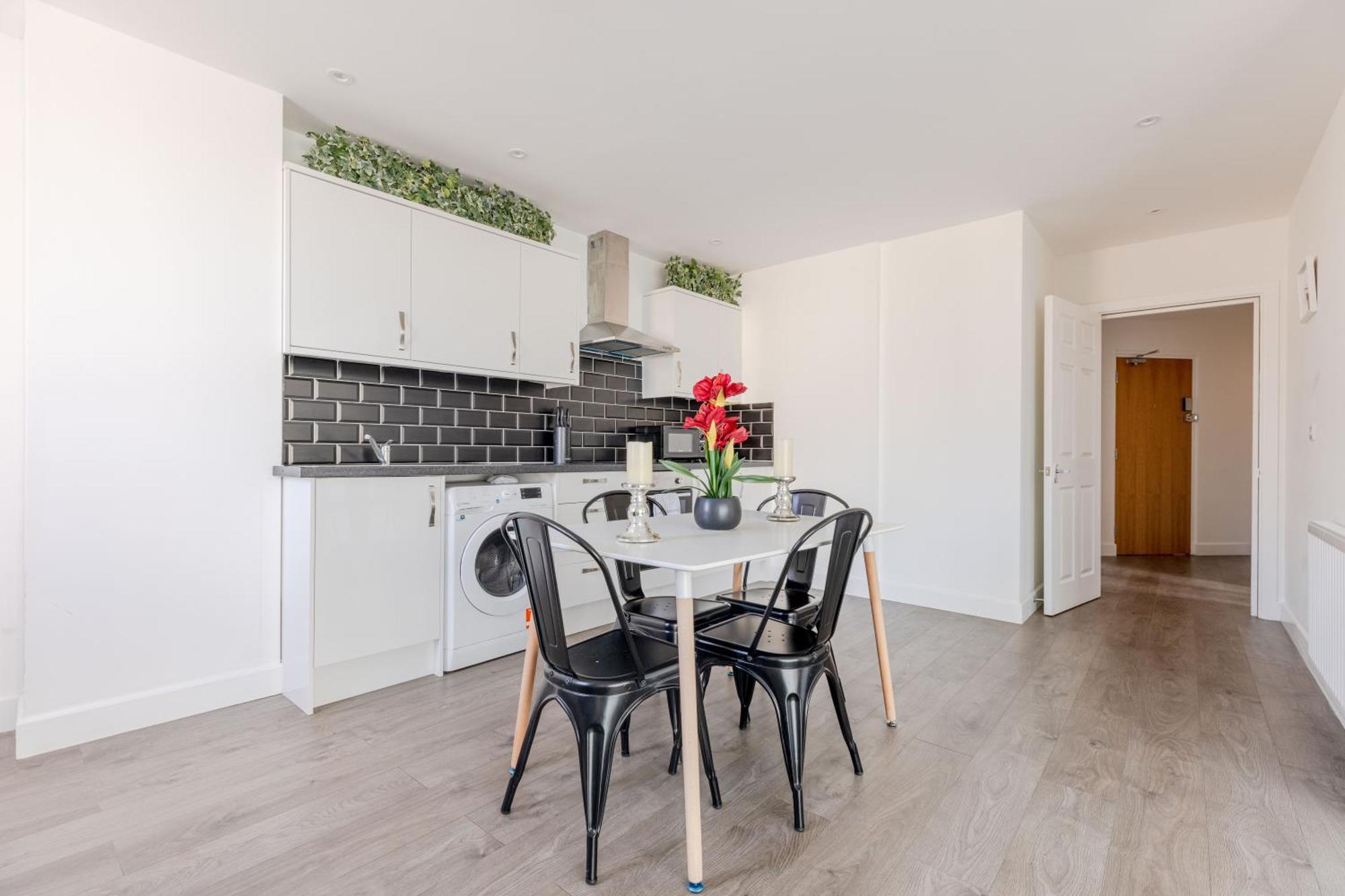 Vertigo Boutique Sleeps 4 London Apartment
